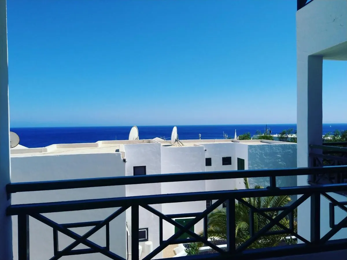 Apartment Portonovo Paraiso - Sea View - Piscina - Wifi - Old Town Puerto del Carmen  Spanien